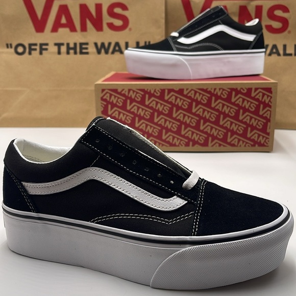 Vans Men’s Old Skool Stackform
Suede/Canvas Black/True Wht
VN0A7Q5M6BT Platforms - Picture 1 of 16
